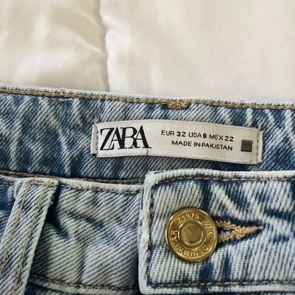 ZARA light wash mom jeans size 0 - Picture 3 of 4